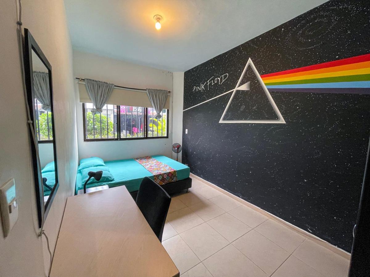 Casa Clandestina Guest House Medellin Exterior photo
