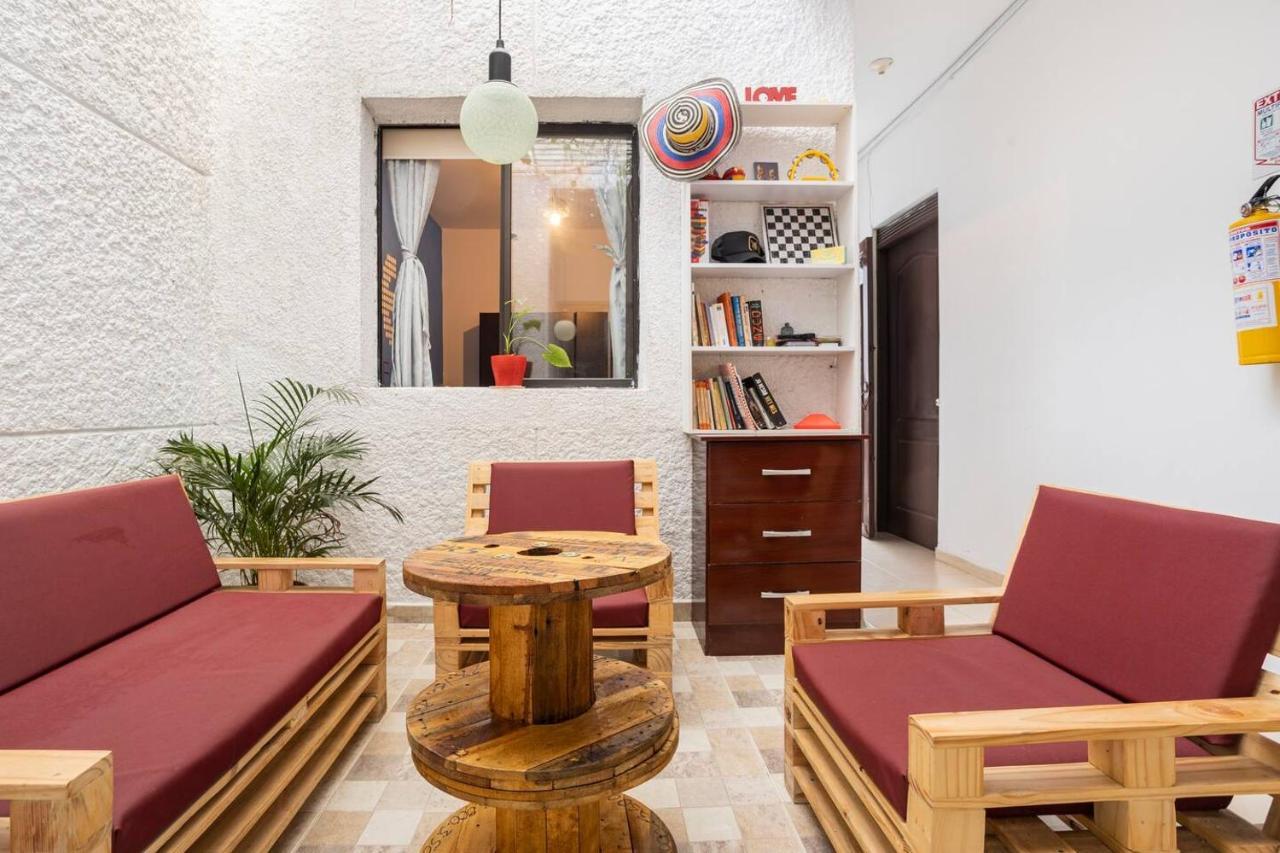 Casa Clandestina Guest House Medellin Exterior photo