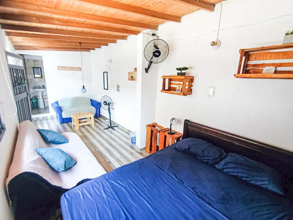 Casa Clandestina Guest House Medellin Exterior photo