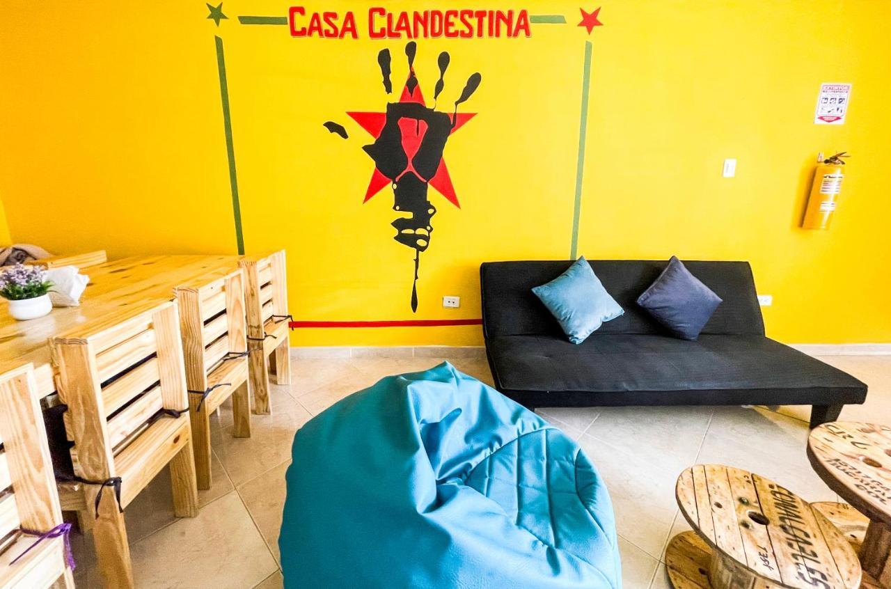 Casa Clandestina Guest House Medellin Exterior photo