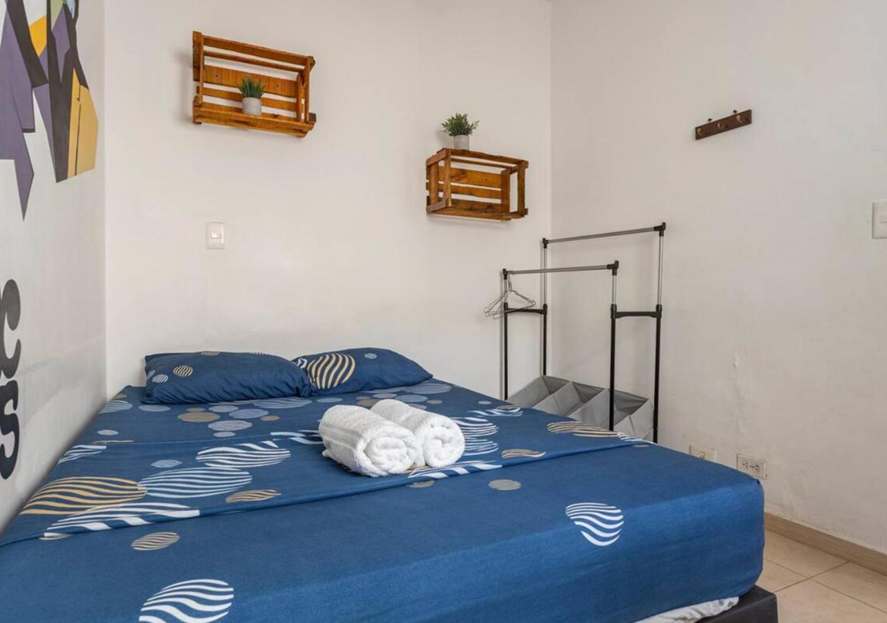 Casa Clandestina Guest House Medellin Exterior photo